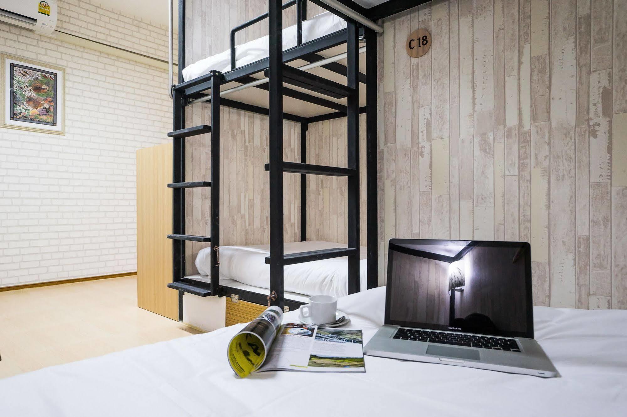 Hostel At Thonglor Bangkok Dış mekan fotoğraf